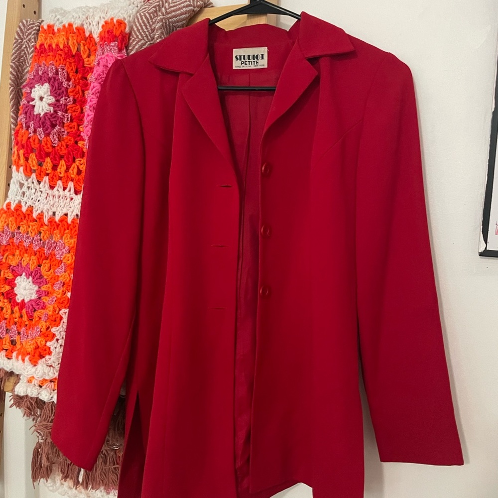 RED BLAZER